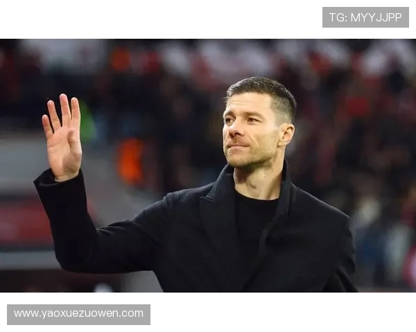 意大利主帅首度遭驱逐因踩场领双T 我愿为所有教练承担责任